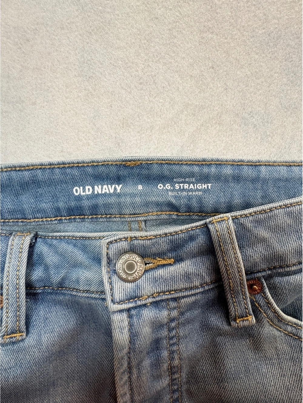 Old Navy Women’s High-Rise O.G. Straight Built-In Warm Jeans Size 8 - Picture 7 of 8